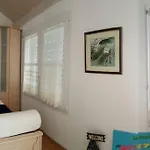 Habitación en casa particular Kelly Lausana
