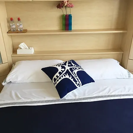 Δωμάτια σε οικογενειακή κατοικία Kelly Λωζάνη