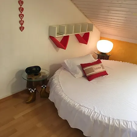 Δωμάτια σε οικογενειακή κατοικία Kelly Λωζάνη