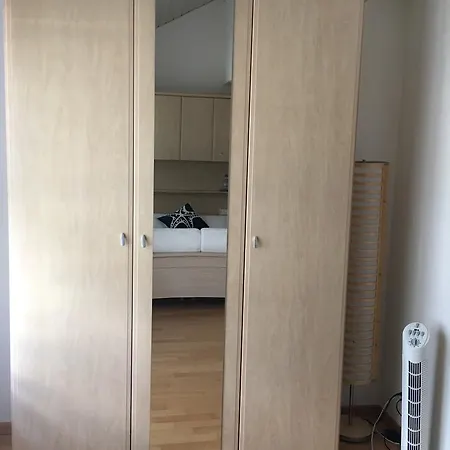 Δωμάτια σε οικογενειακή κατοικία Kelly Λωζάνη